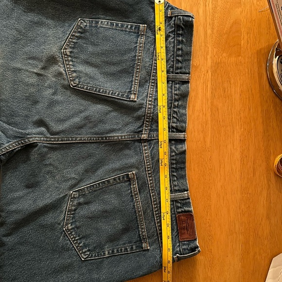 LL Bean men’s size 44x30 blue jeans comfort waist and 100% cotton - Picture 2 of 8